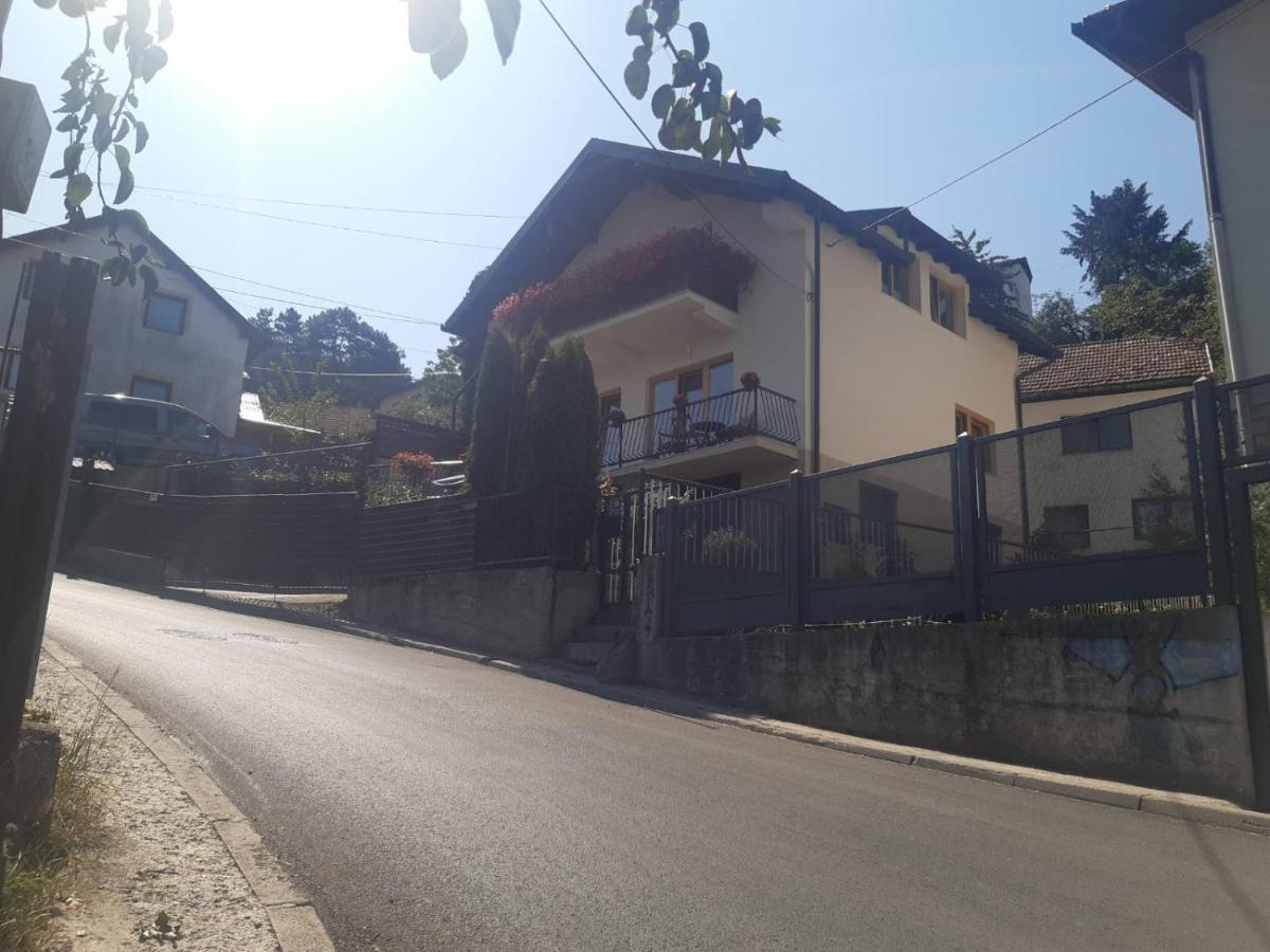 Ferienwohnung Route 68 Sarajevo Exterior foto